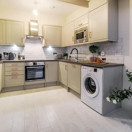 Luxurious 2 Bedroom Apartment In City Centre Nottingham Exterior photo